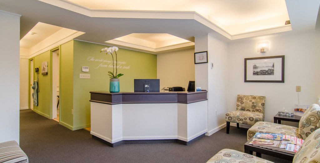 Photo of the front desk reception area at dentist in Victoria BC Oak Bay Dental